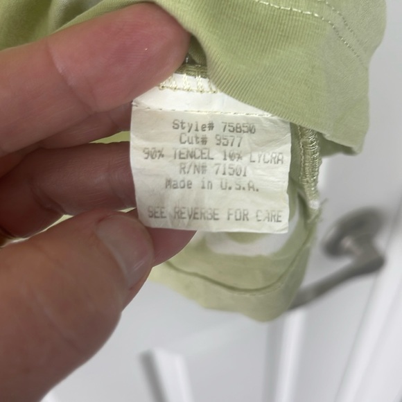 Action Wear Green&White Tie Dye TShirt -size Small - Picture 4 of 5